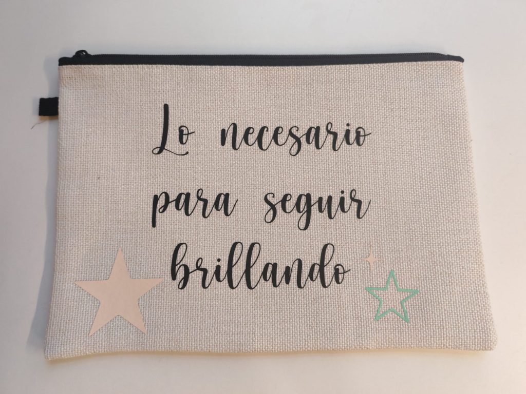 Neceser mediano · Lo necesario para seguir brillando
